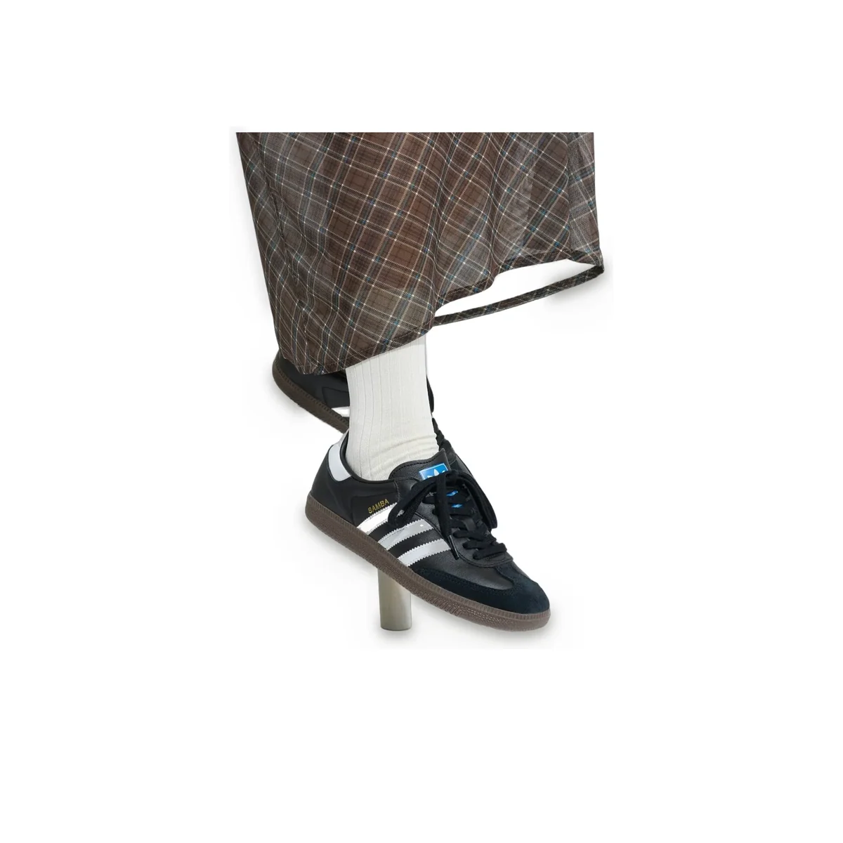 Samba OG Core Black / Cloud White / Gum — 4