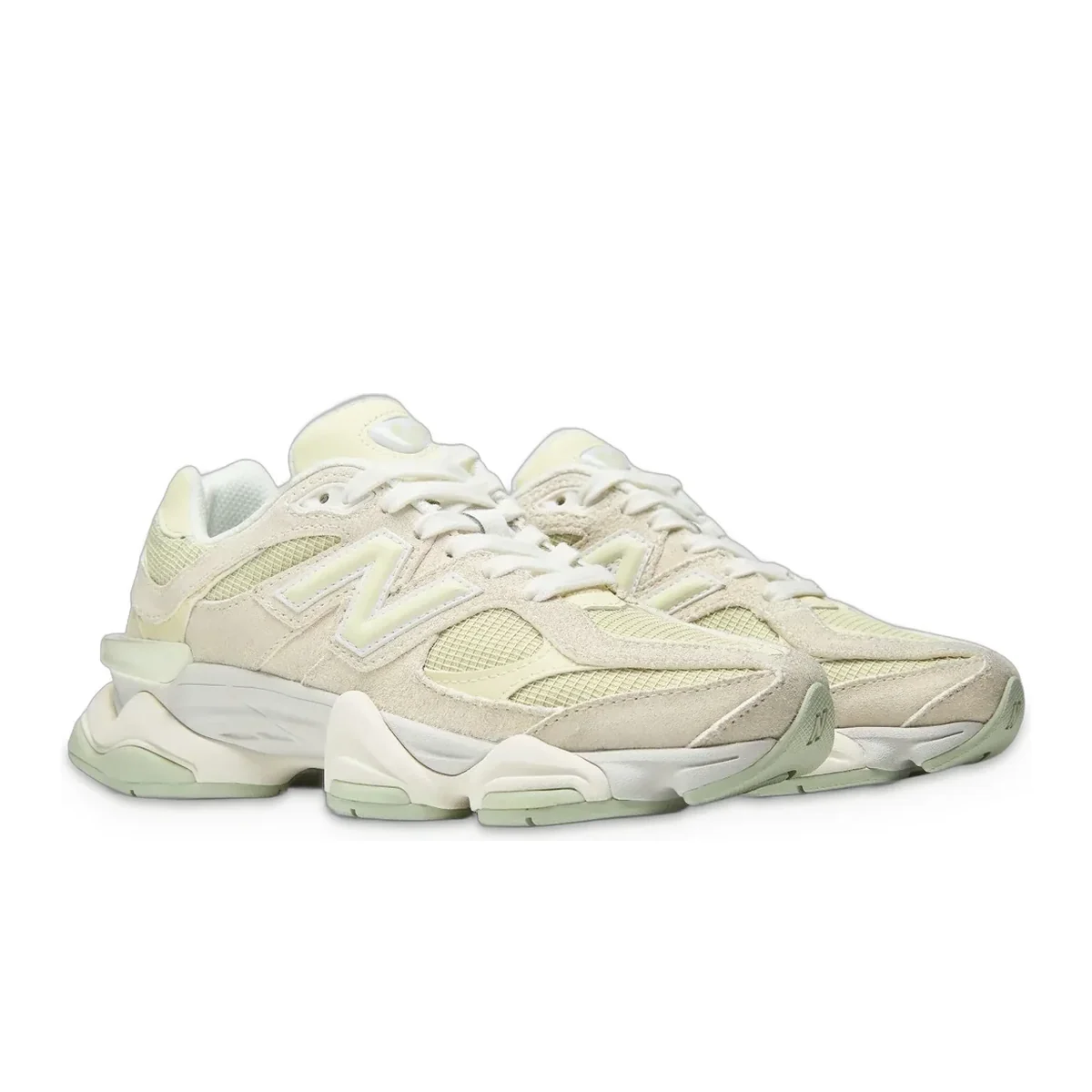 9060 Pistachio Butter / Angora — 2