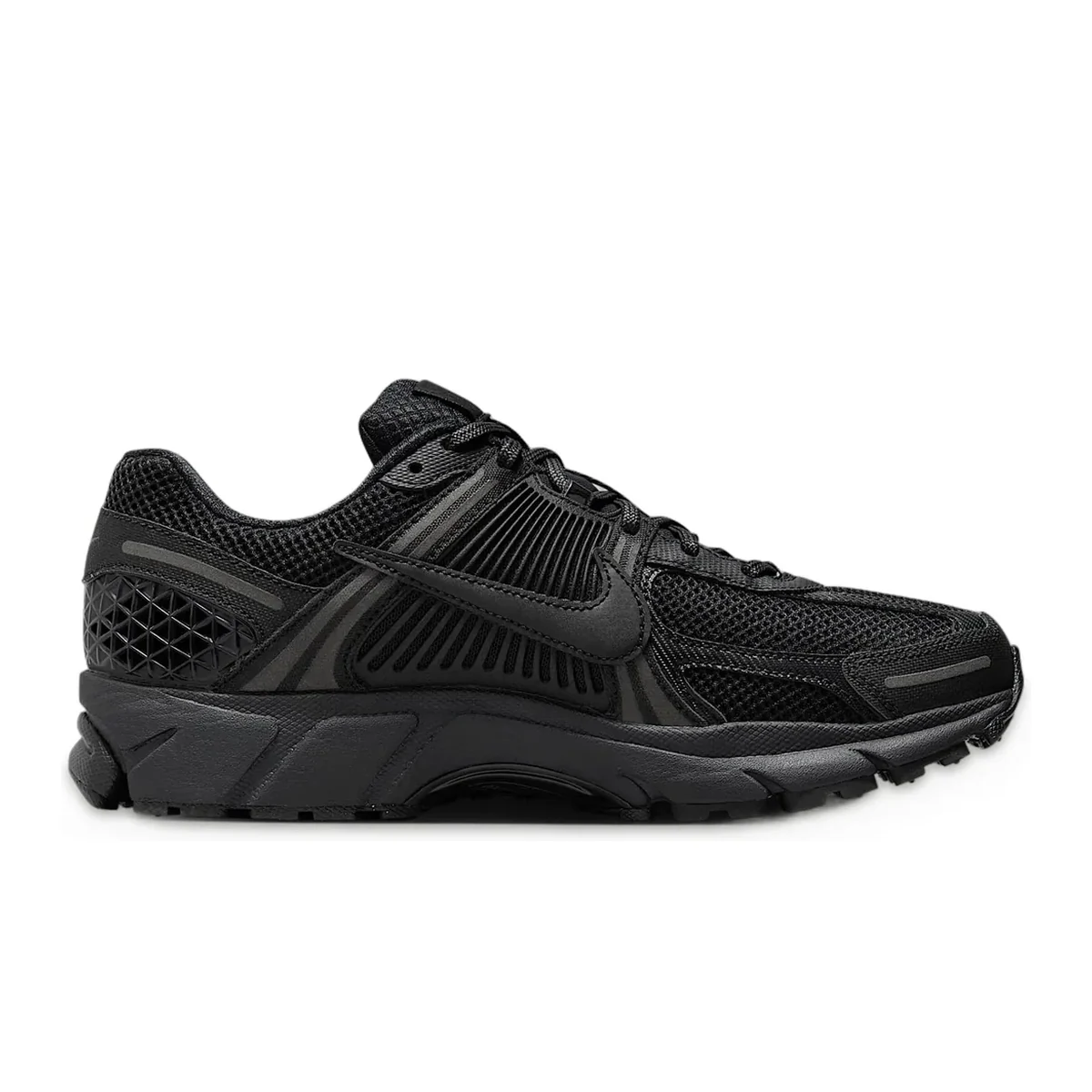 Zoom Vomero 5 Black — 3