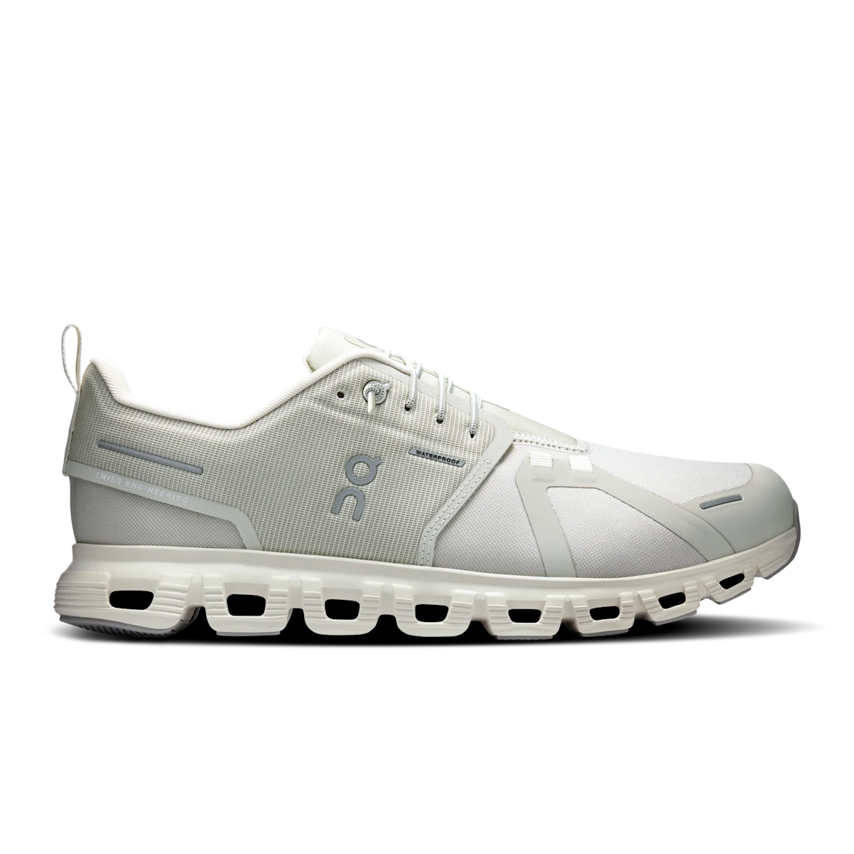 Cloud 6 Waterproof Pelican | Ghost
