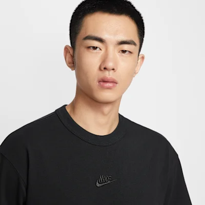 Sportswear Premium Essentials T-Shirt Black — 3