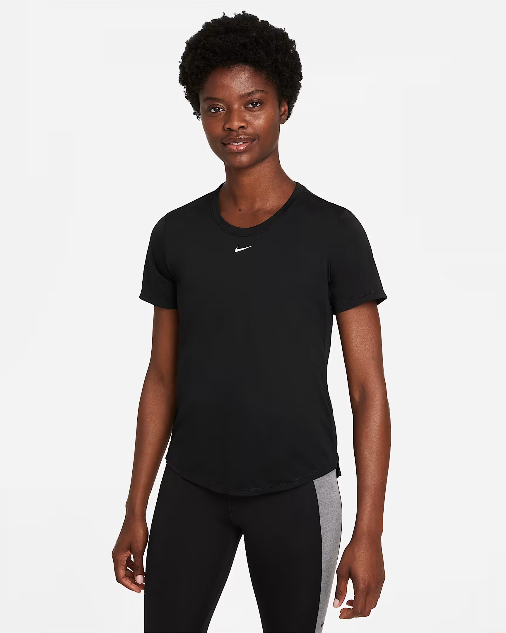 Nike Dri-FIT One Women's standard fit short-sleeved top