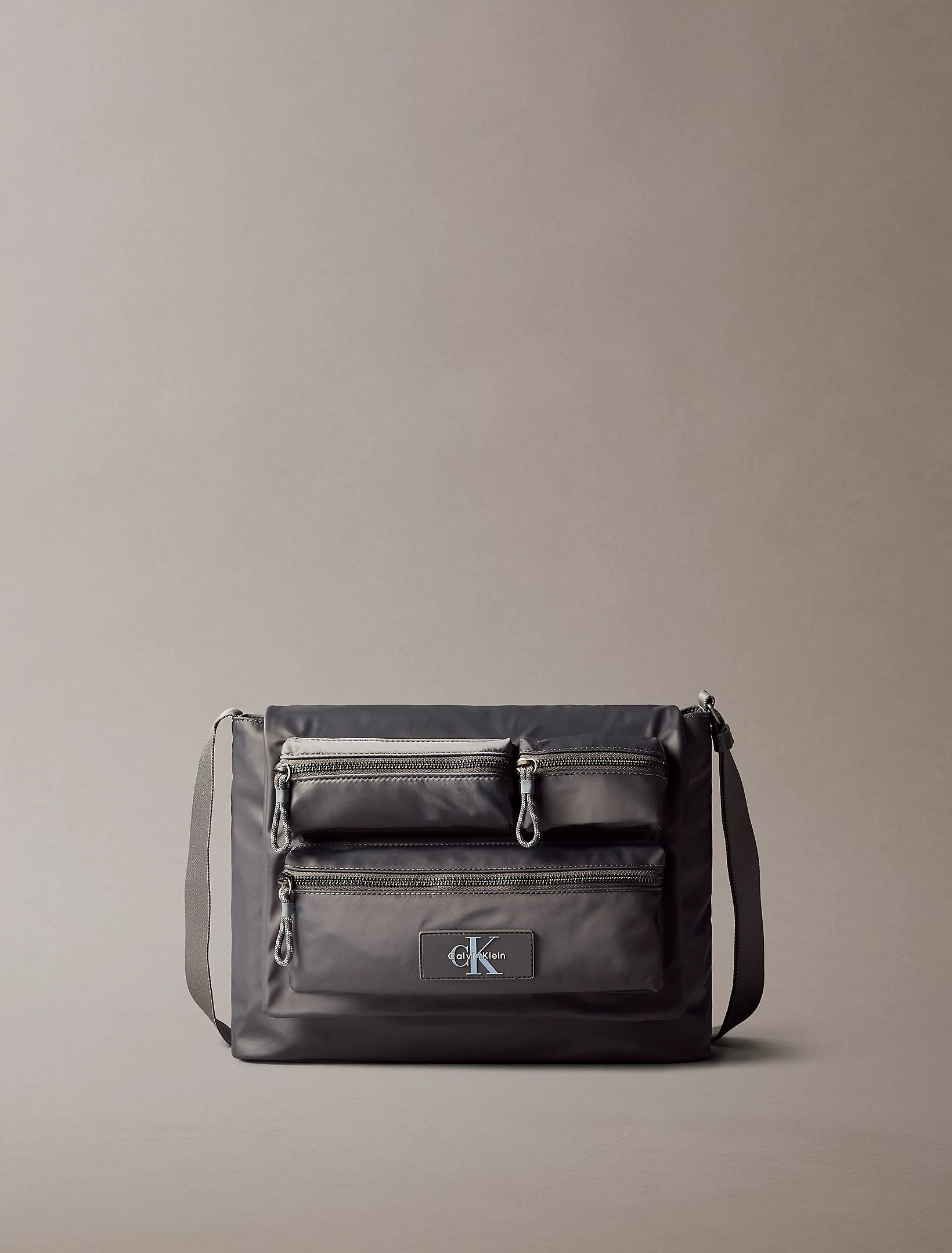 Men's Utility Crossbody Bag – Calvin Klein