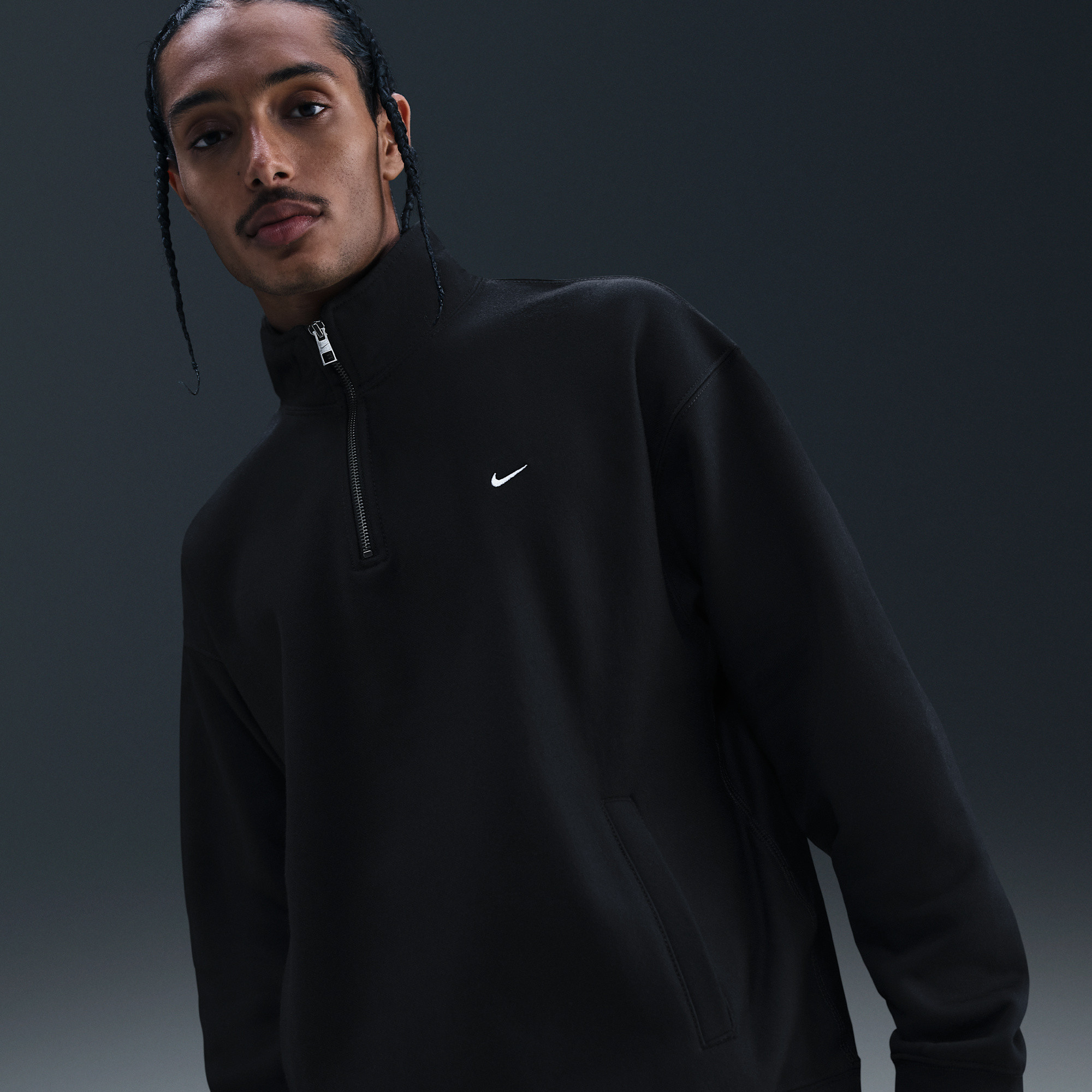 Nike Solo Swoosh Quarter-Zip Fleece Top