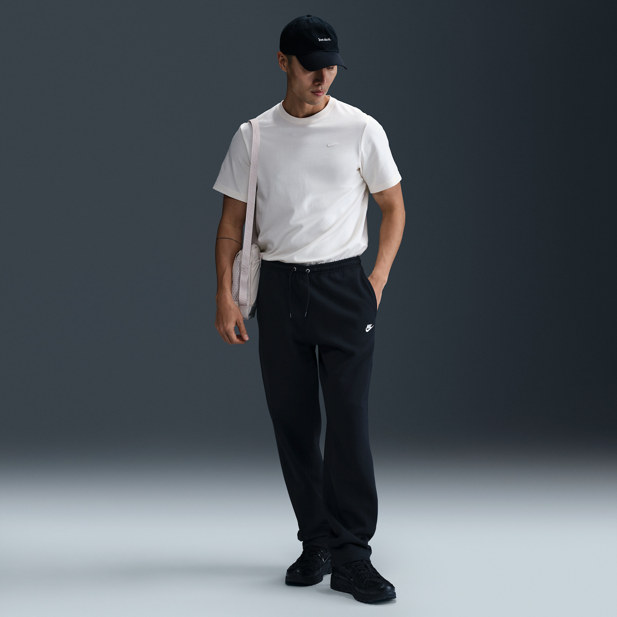 Nike Club Open-Hem Fleece Pants