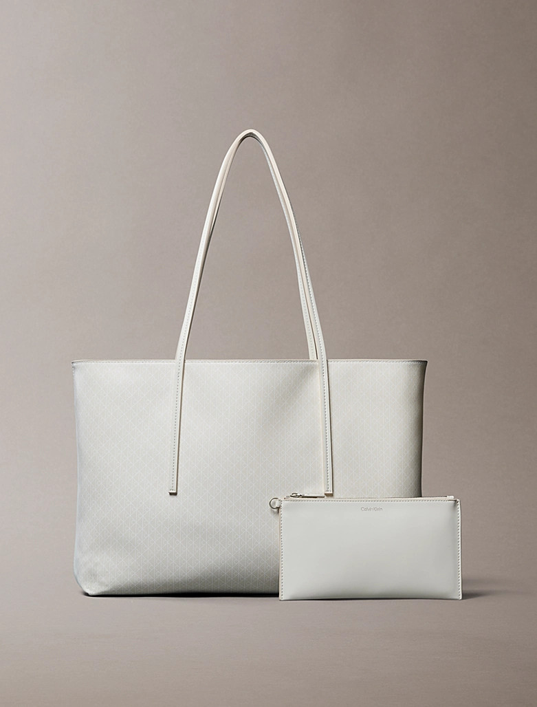 Calvin Klein Shopper with pocket and all-over monogram logo