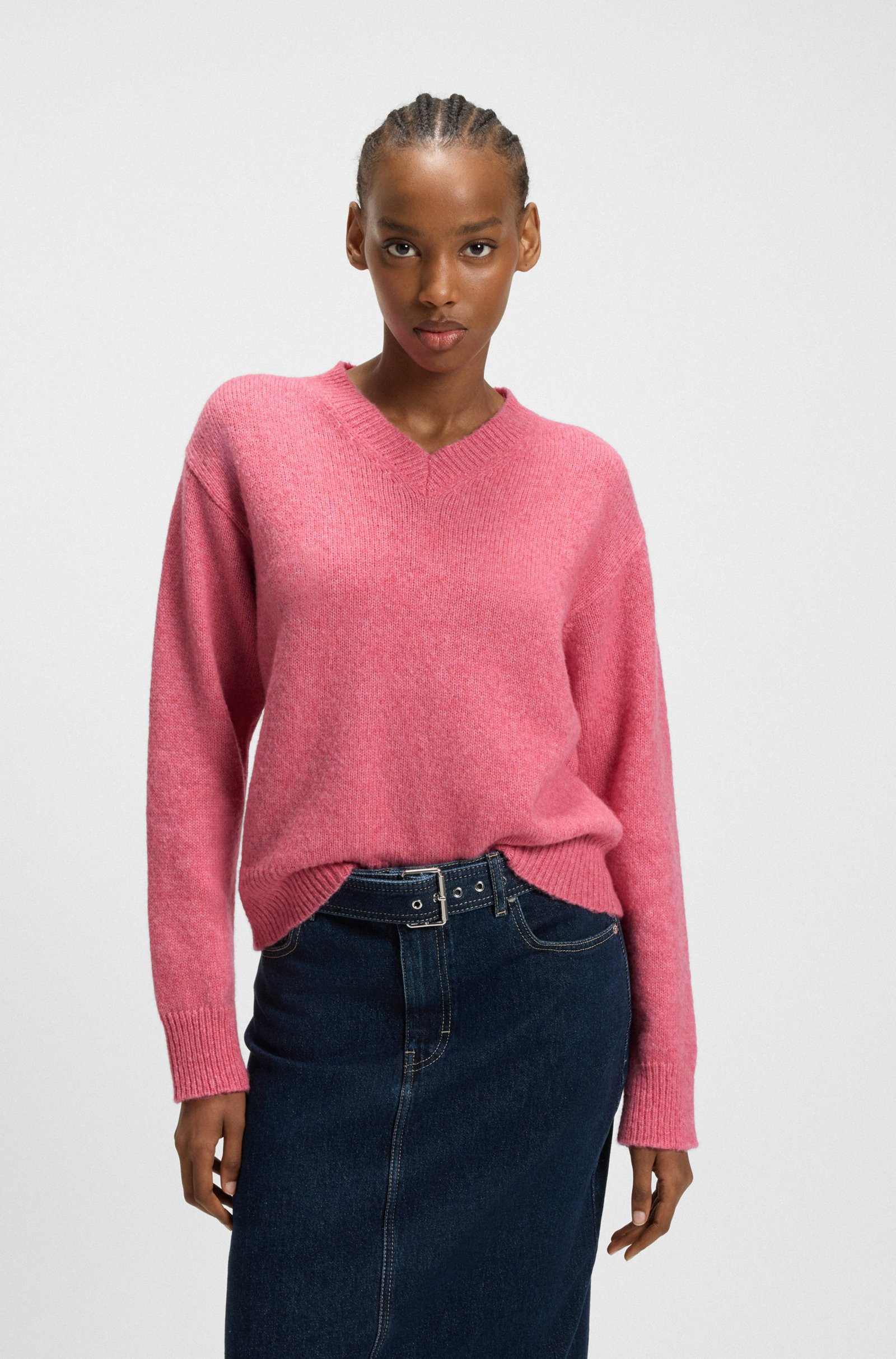HUGO V-neck sweater in a wool blend with logo detail