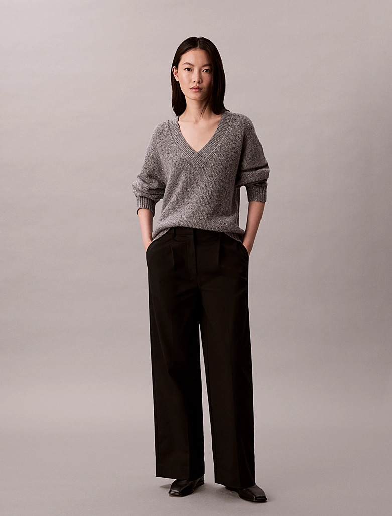 Calvin Klein Casual, thick V-neck sweater