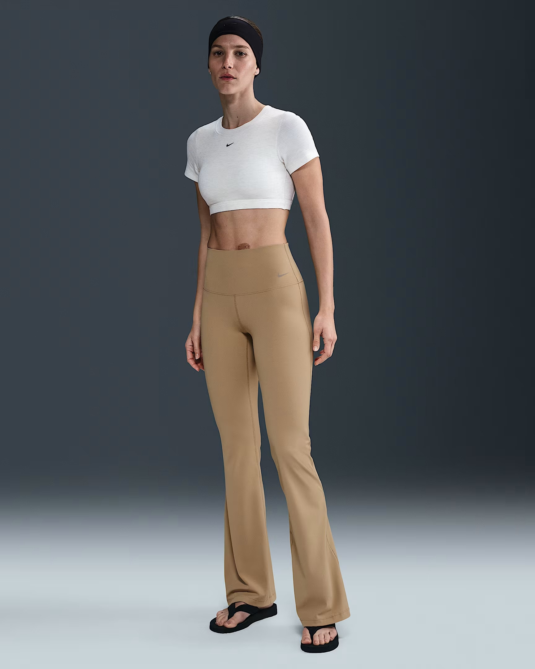 Nike Zenvy High-waisted, flared-leg leggings for women