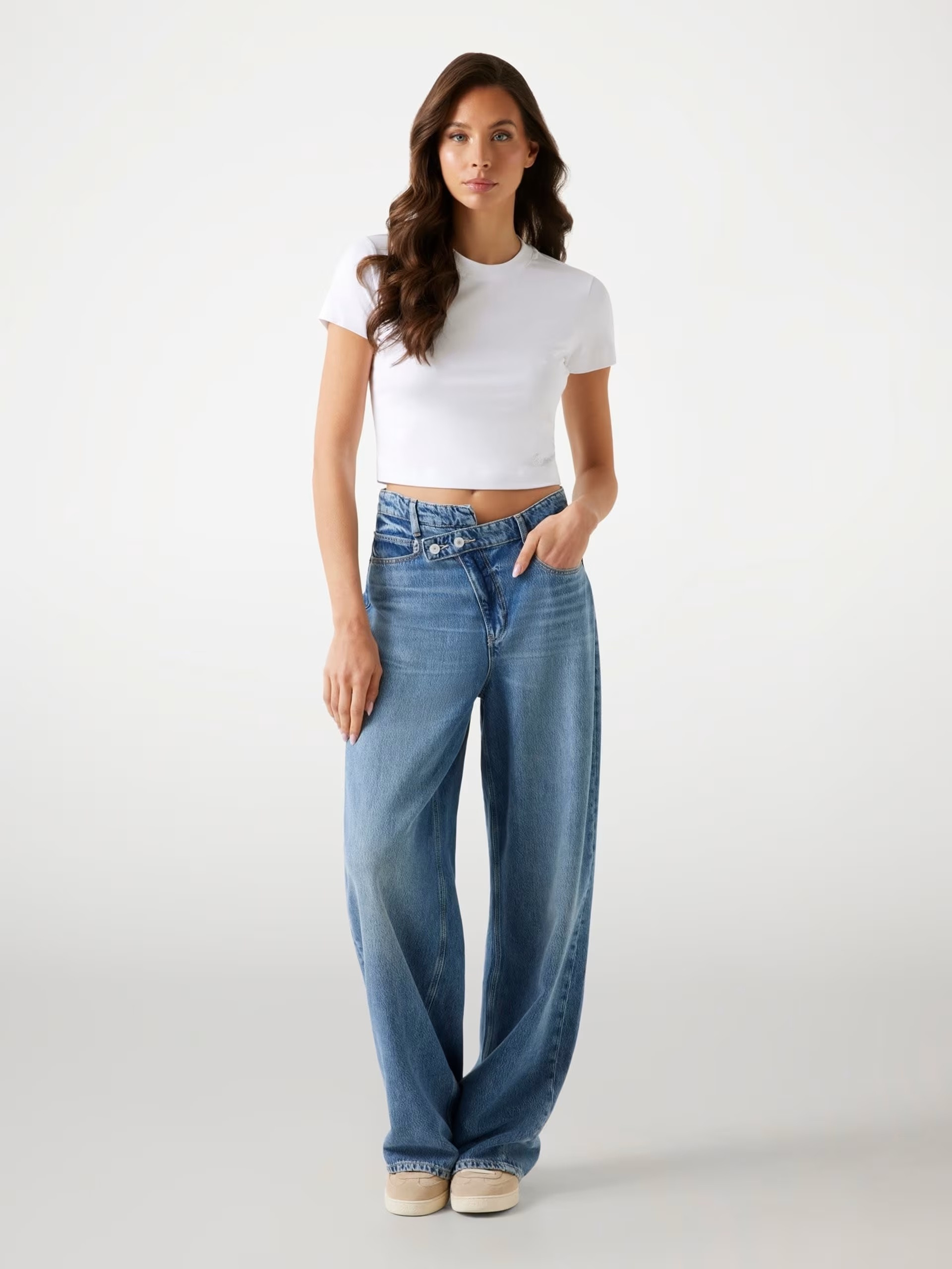 Guess Mid-rise wide-leg jeans