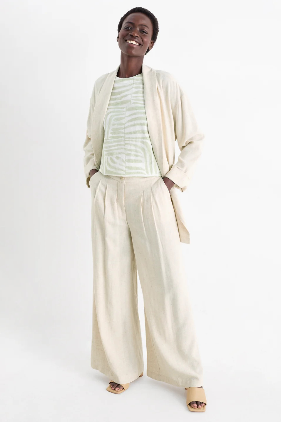 C&A  2238701 Fabric trousers with belt