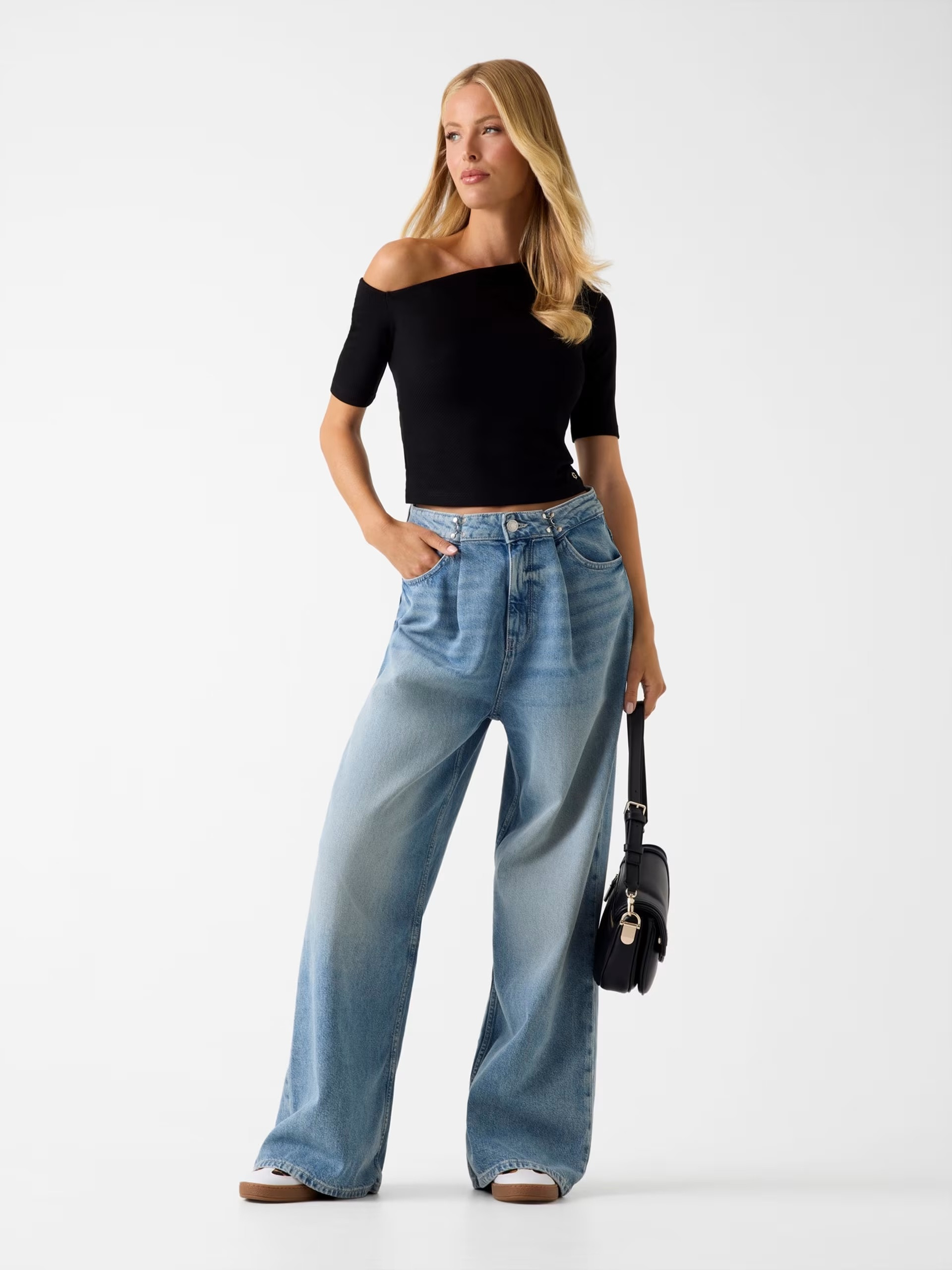 Guess Wide-leg relaxed jeans