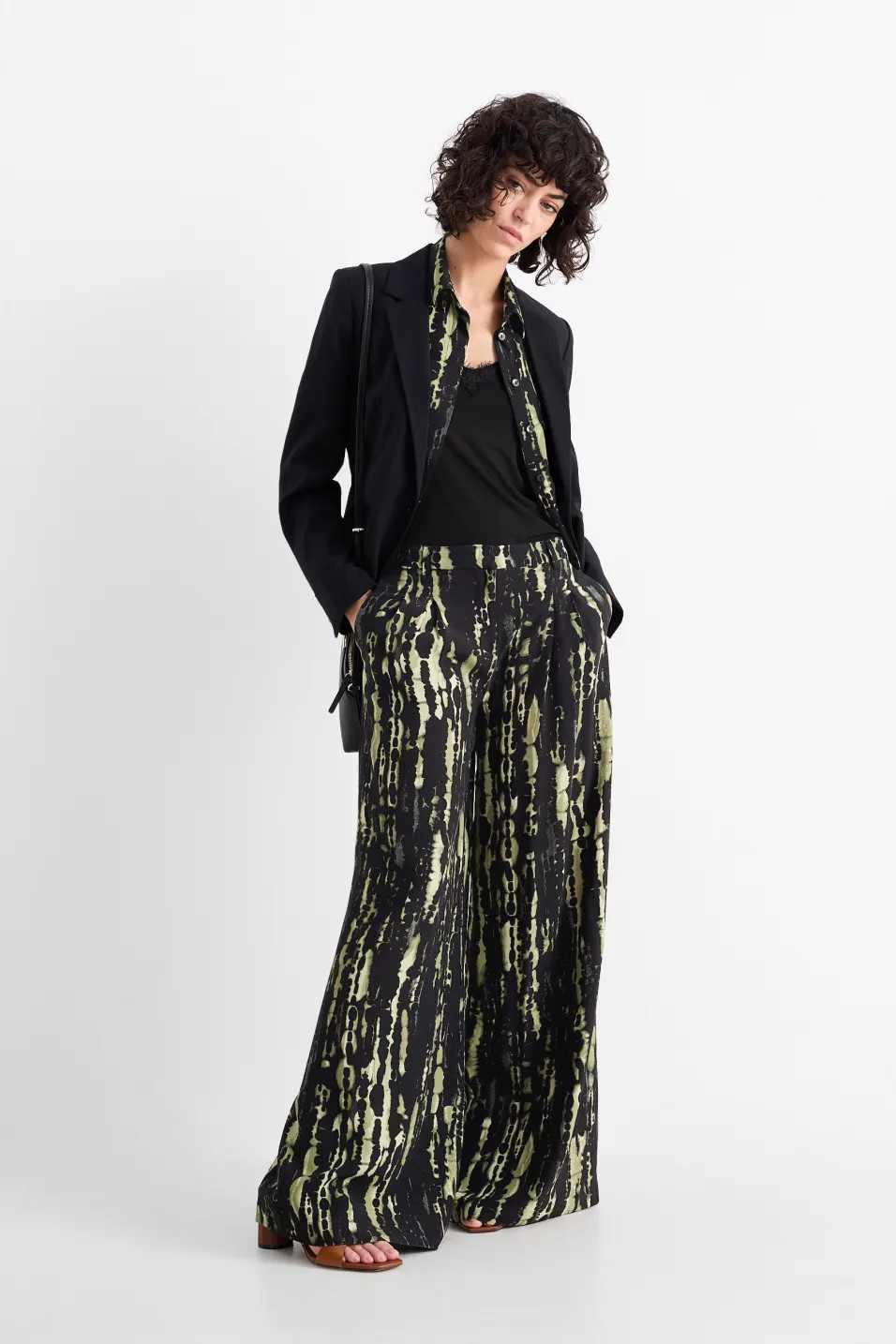 C&A 2233925 Fabric trousers high waist